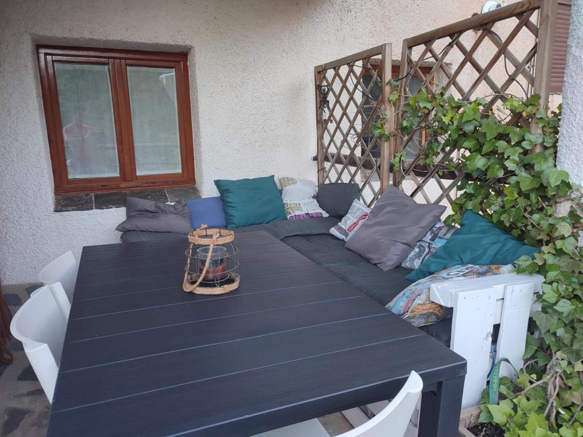 La Launa Apartamento Rural Тревелес Екстер'єр фото